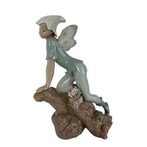 Lladro “Privilege” Piece Called “A Prince of Elves” #7690 Mint Condition